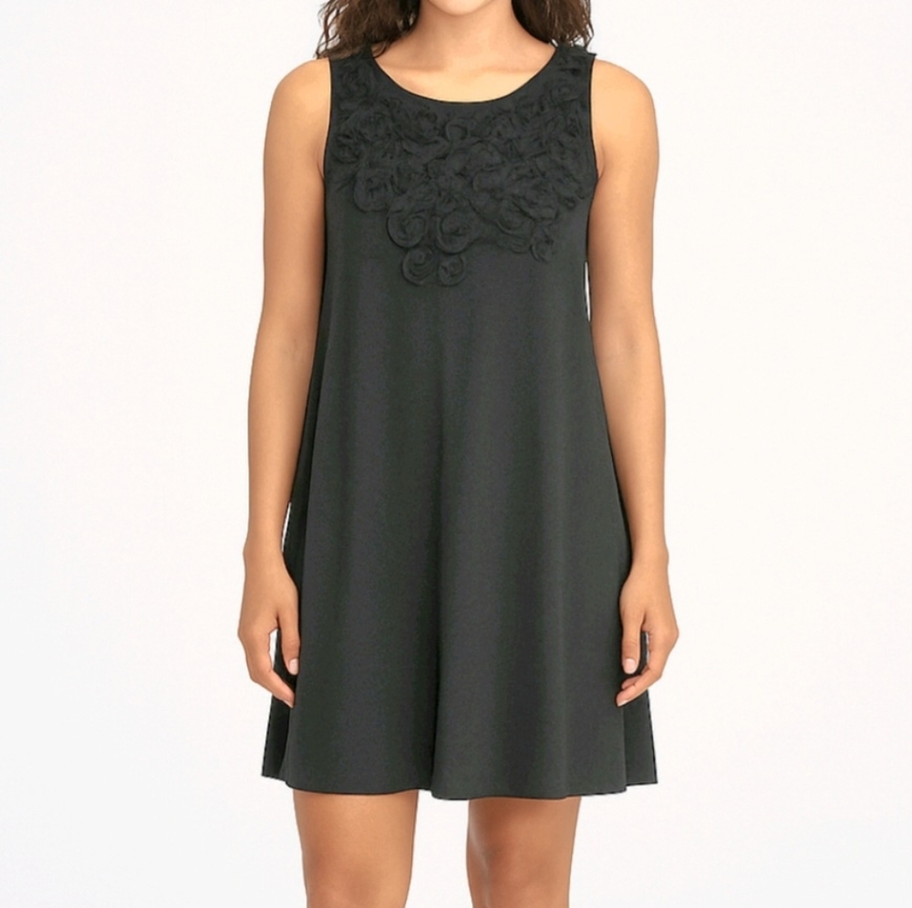 Sharagano Swing Dress Black Rosette Pleated Babydoll Sleeveless Mini Size S